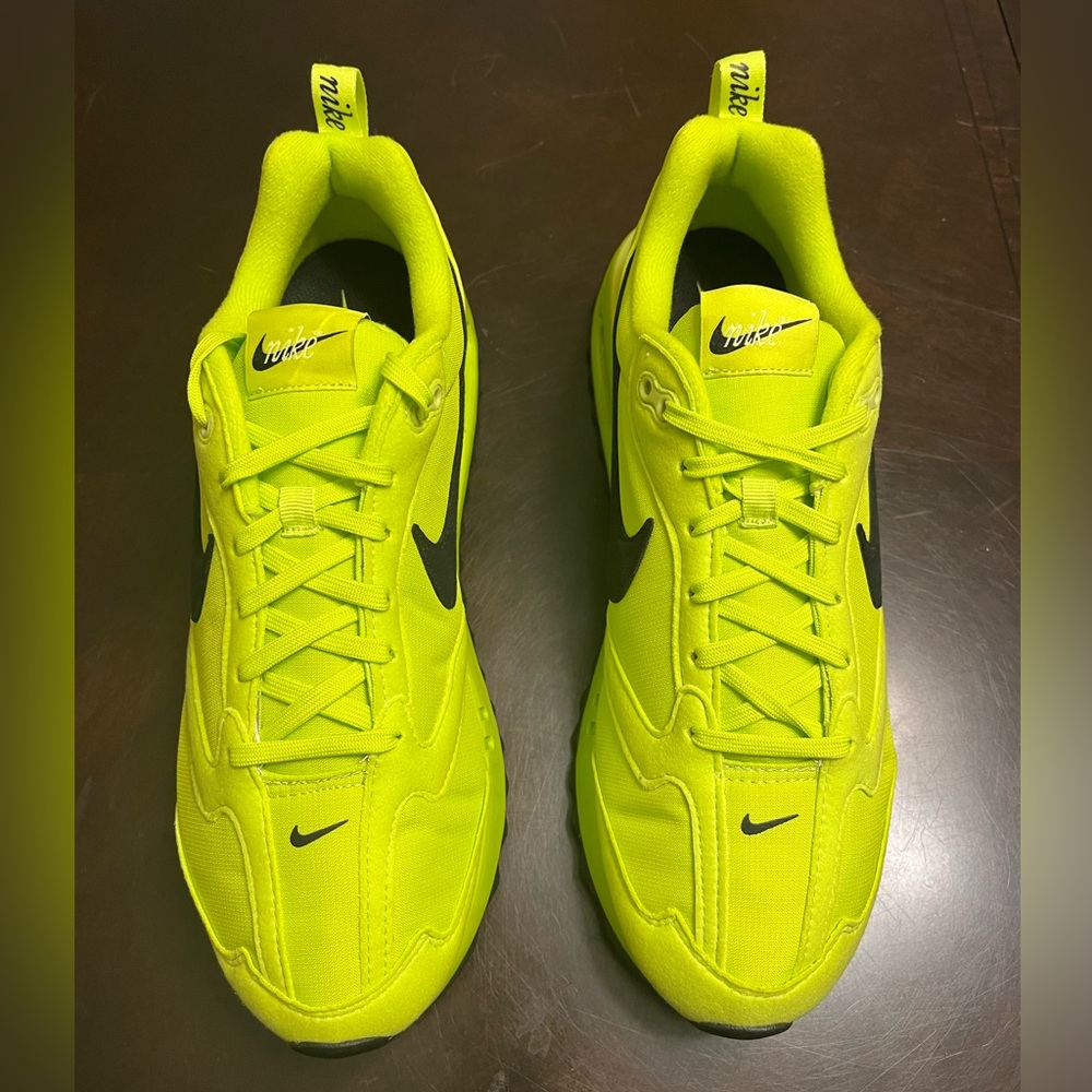 New Nike Air Max Dawn Volt Black Sneaker Shoes - Picture 6 of 13